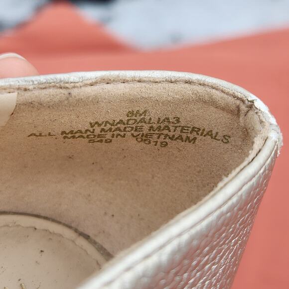 Nine West Size 6M Abay Womens Gold Metallic Pointed Toe Flats Shoes Workwear - Picture 8 of 10